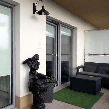 Apartament Rajski-Parking, Taras, Vat, Targi 2Km Kielce Esterno foto